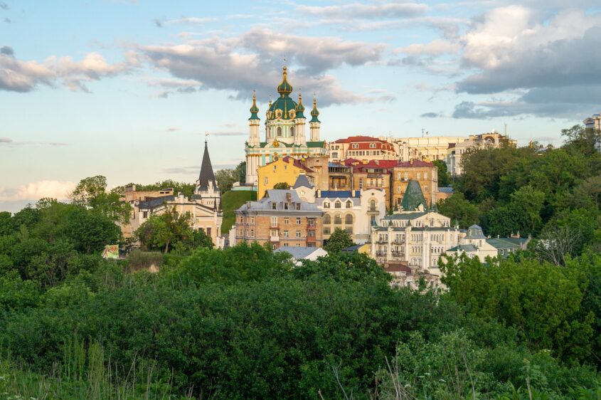 City Kiev Ukraine Sky Buildings  - Zephyrka / Pixabay