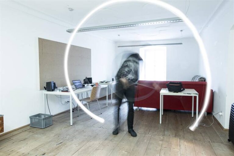 Atelierausschreibung/ Open Call Studios for local artists